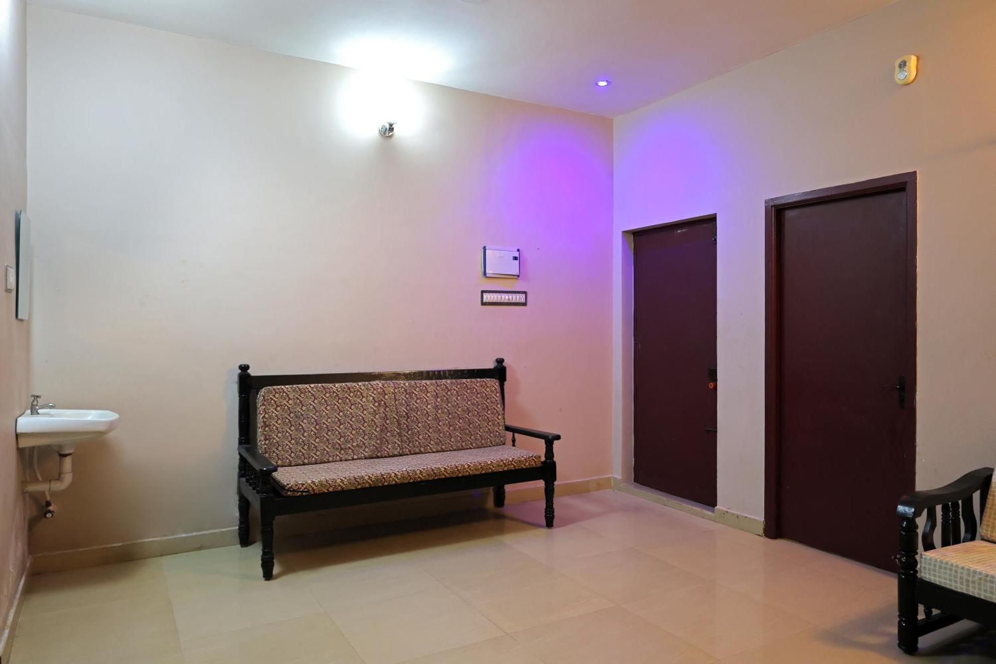 The Club House Hotel Pondicherry Exterior foto