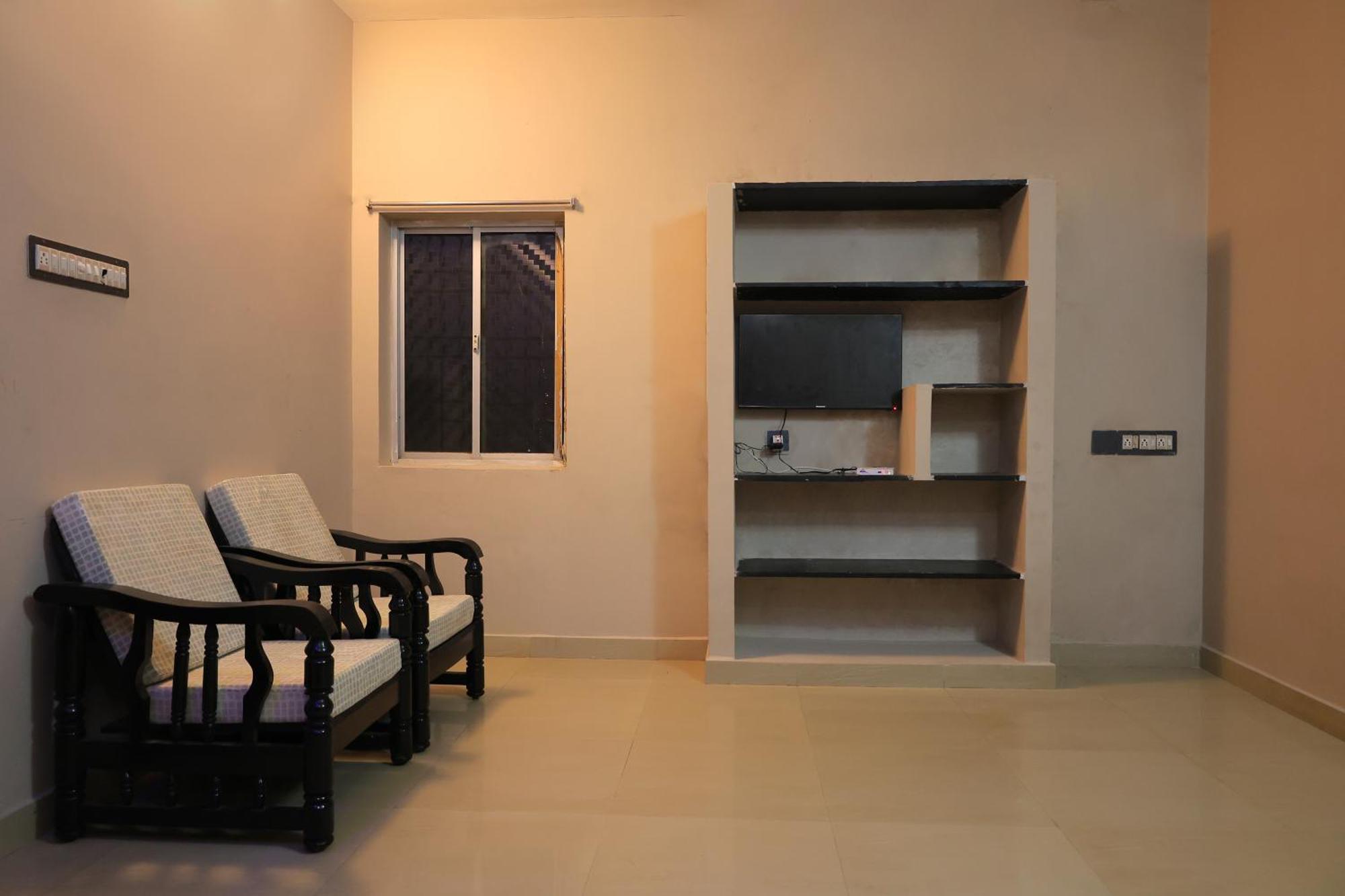 The Club House Hotel Pondicherry Exterior foto
